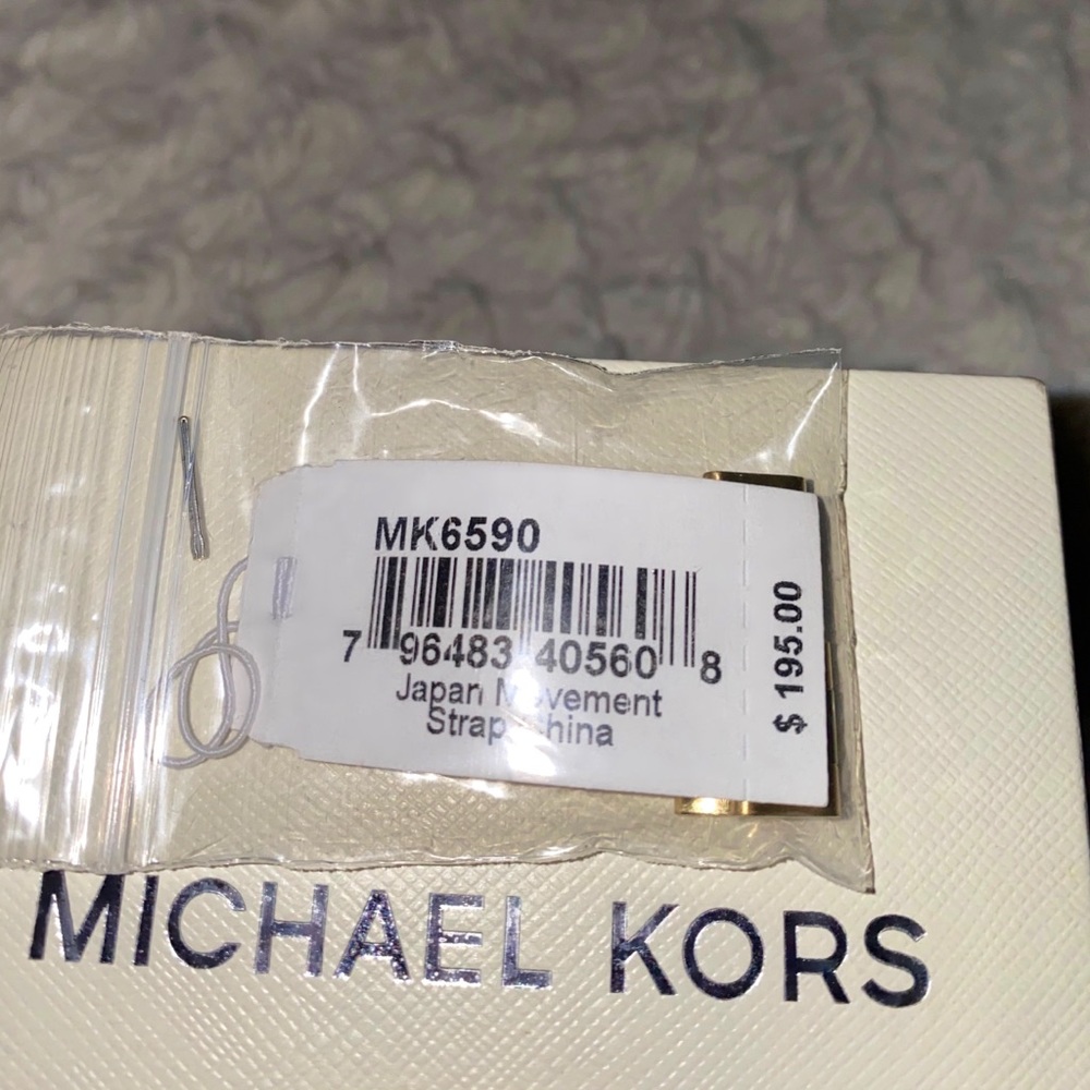 Michael Kors Watch - Picture 2 of 2